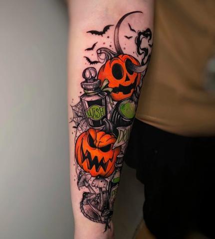 Blackwork & Dotwork 53